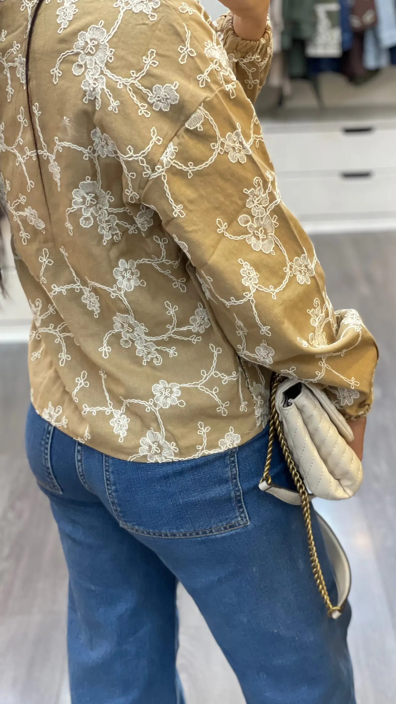 بامبر گلدوزی ترک