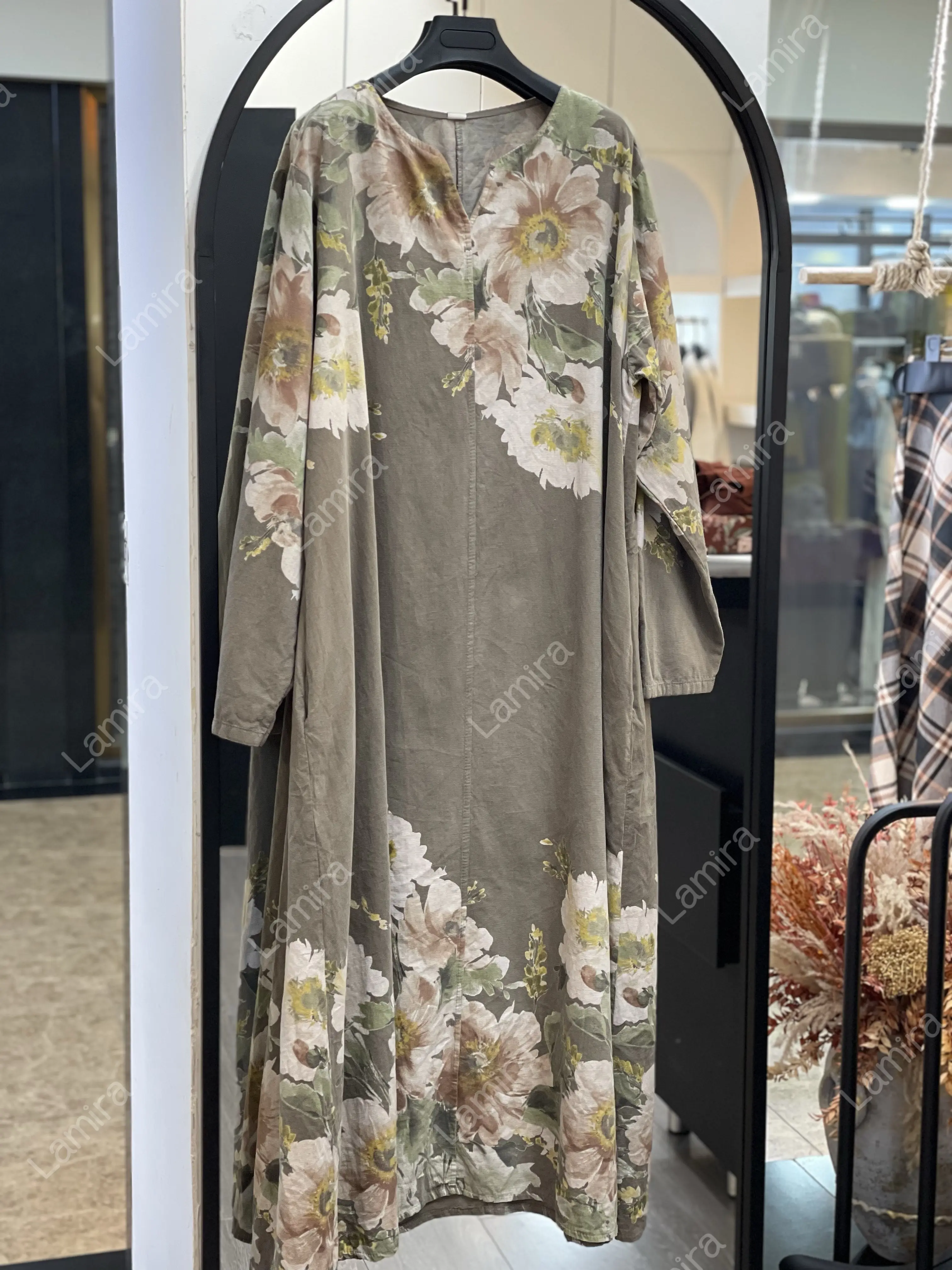 پیراهن مخمل کبریتی ایتالیایی طرح آلاله