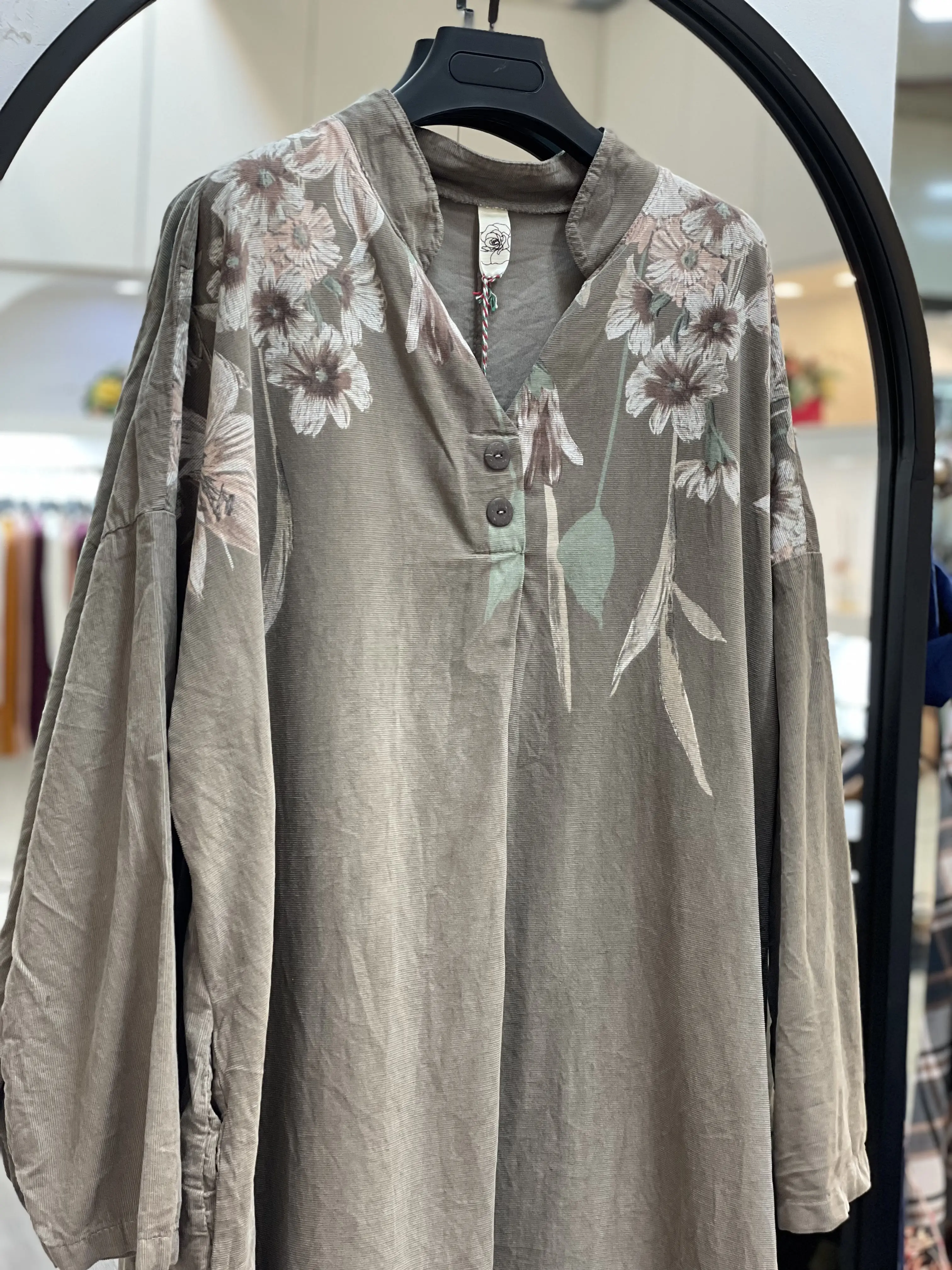 پیراهن مخمل کبریتی طرح شکوفه