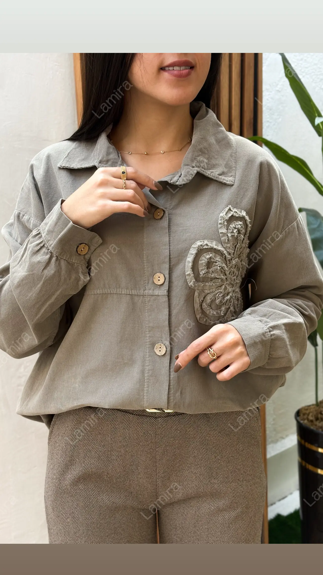 شومیز مانتویی مخمل کبریتی ایتالیایی طرح تگ گل