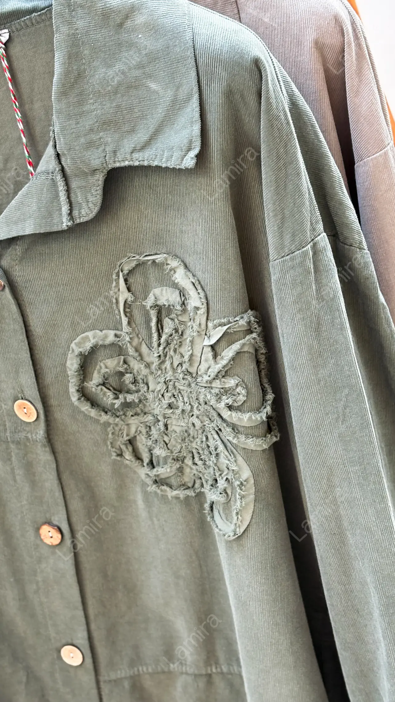 شومیز مانتویی مخمل کبریتی ایتالیایی طرح تگ گل