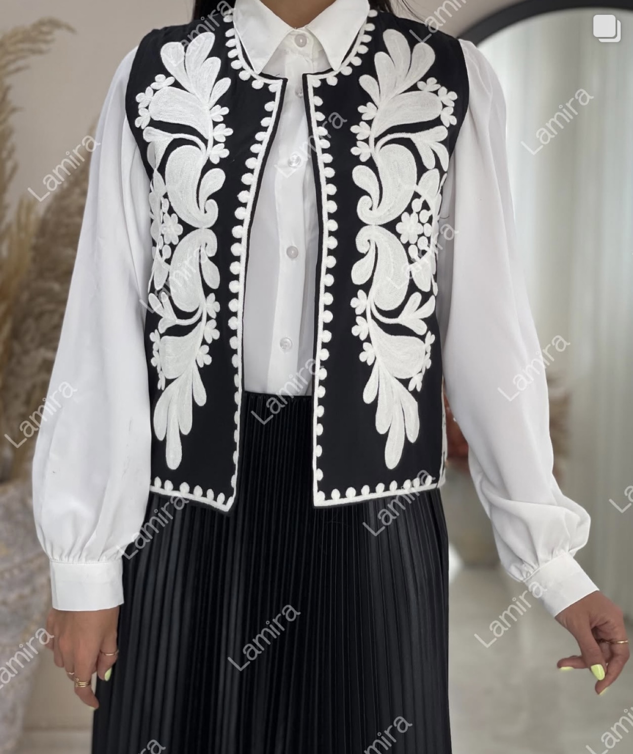 وست گلدوزی طرح زارا