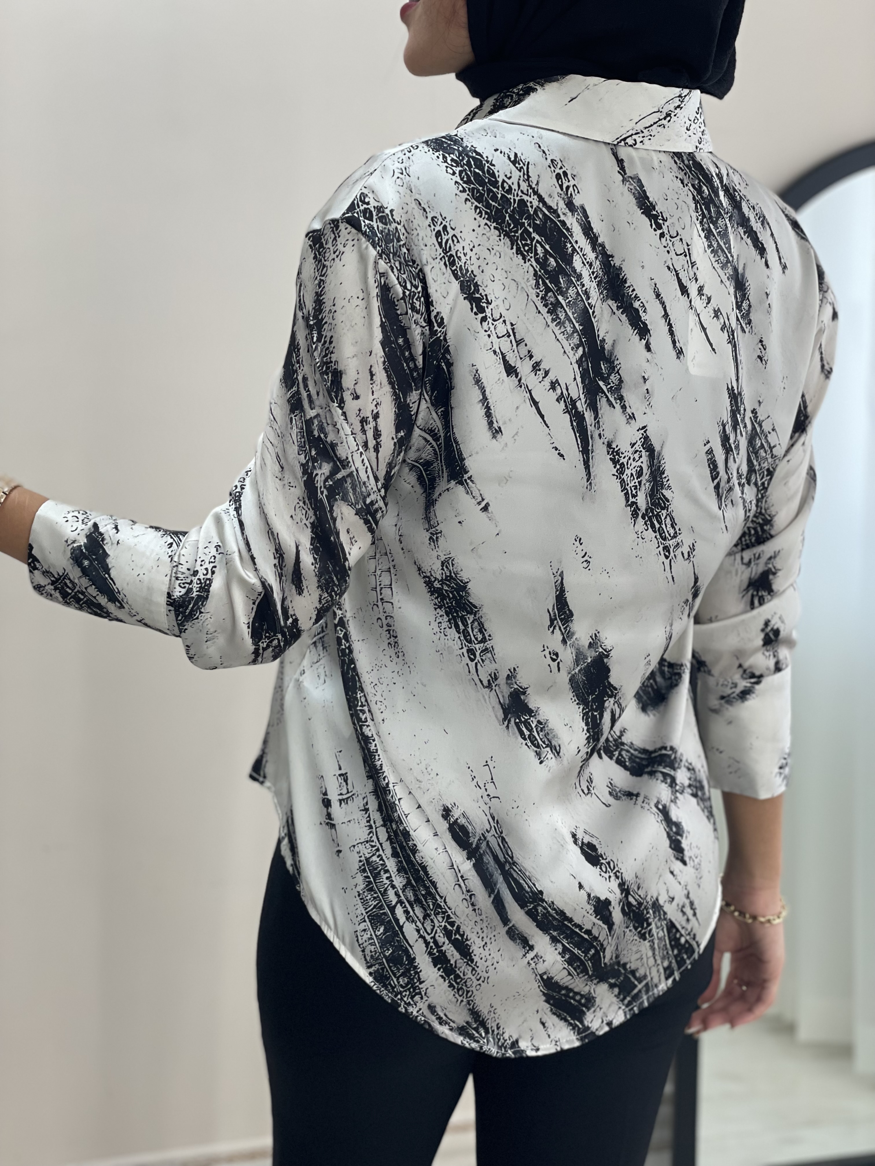 شومیز ساتن سیلک طرح استورن