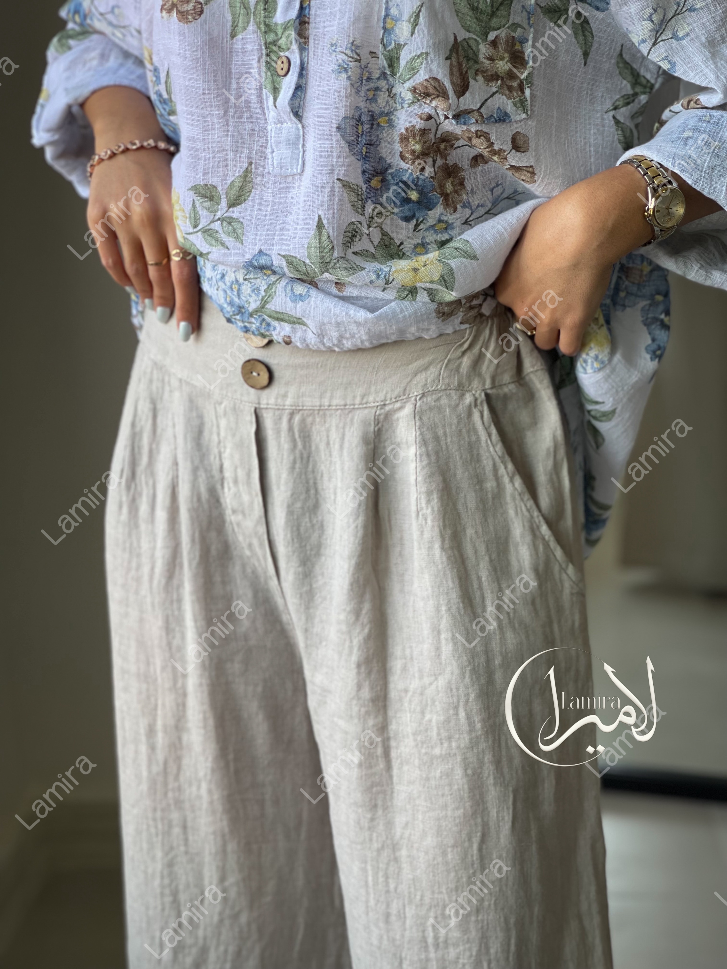 شلوار دو دکمه چوبی ساده