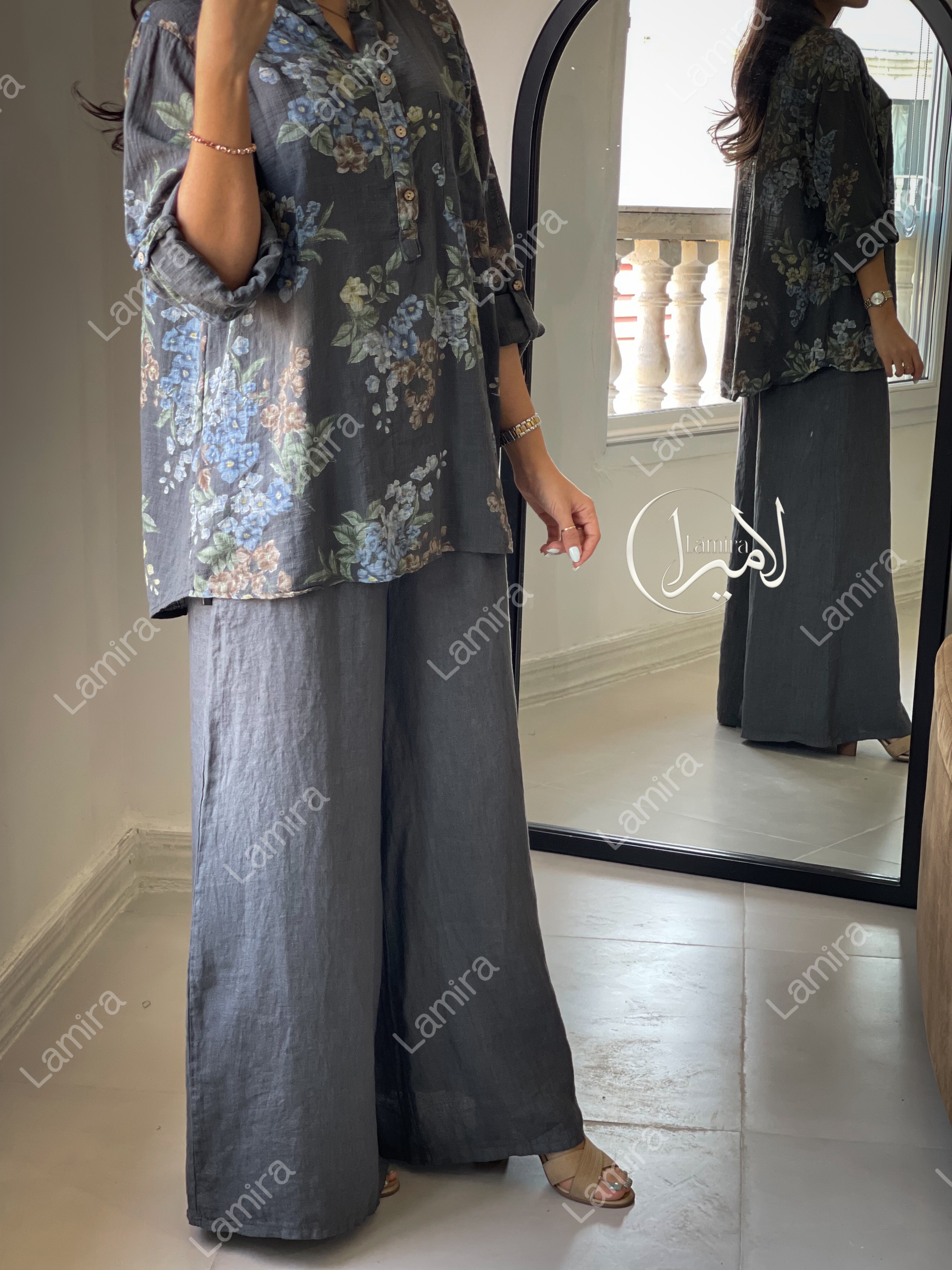 شلوار دو دکمه چوبی ساده