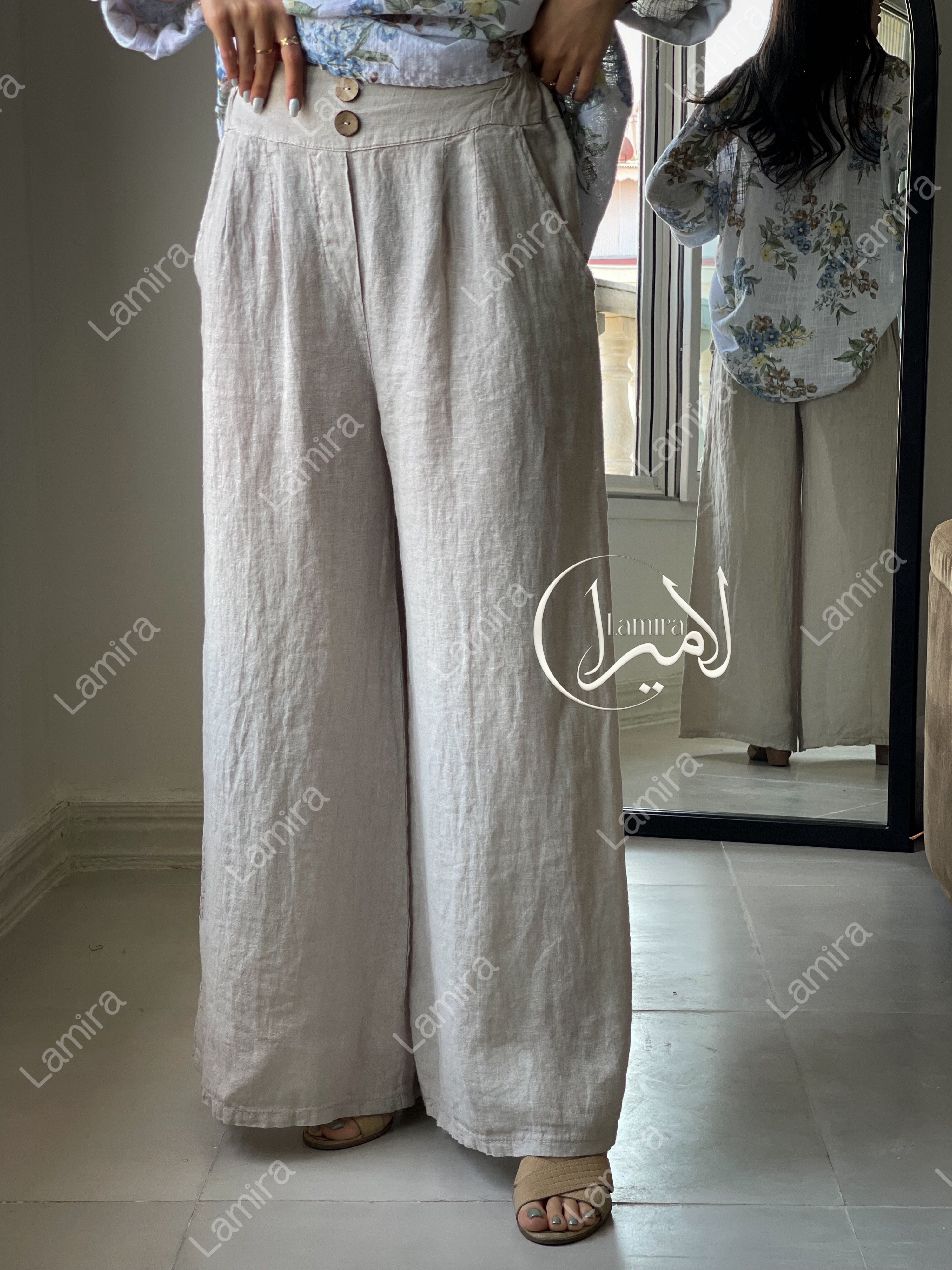 شلوار دو دکمه چوبی ساده