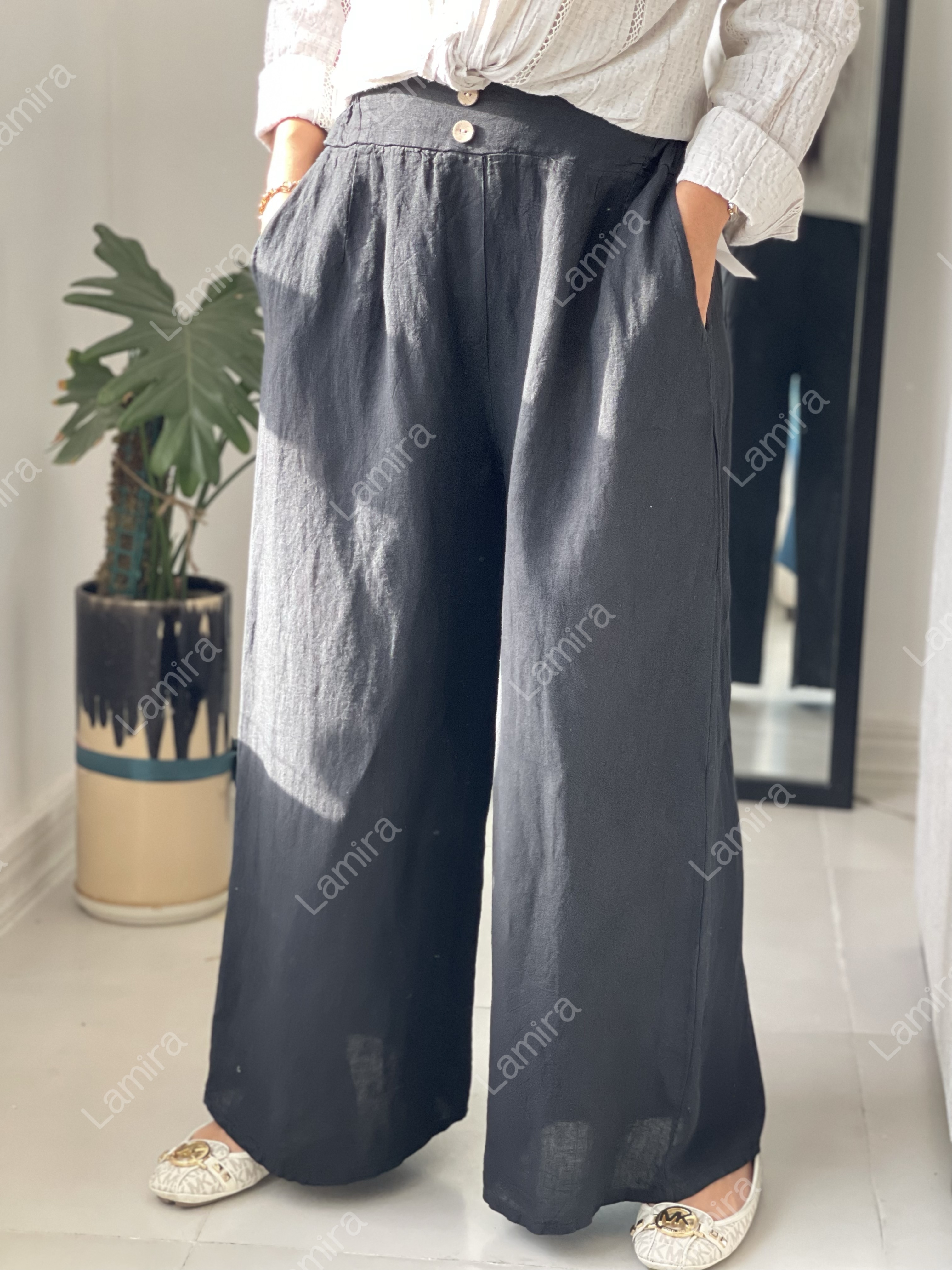 شلوار دو دکمه چوبی ساده ایتالیایی